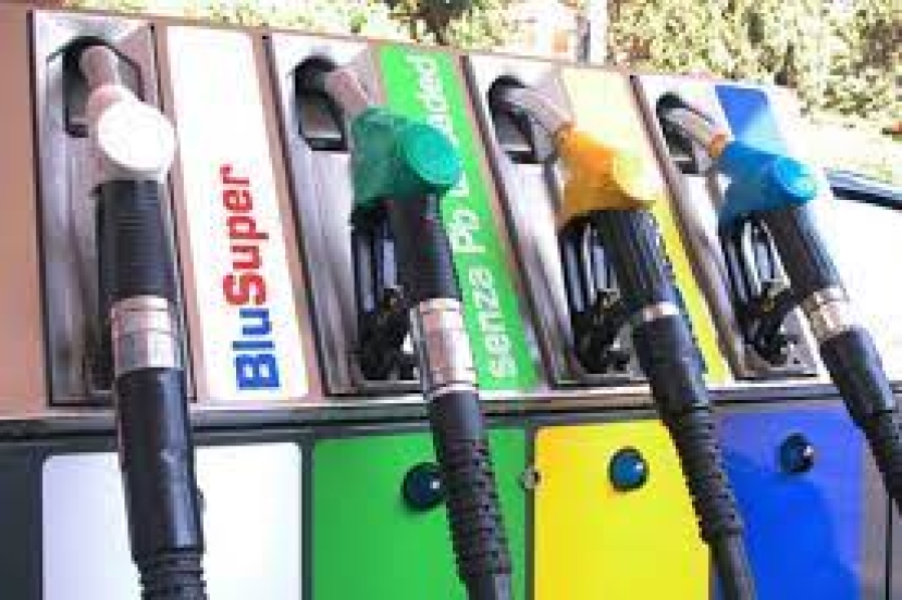 Prezzi carburante: domani in Aula del Senato il provvedimento da convertire in legge sulla trasparenza