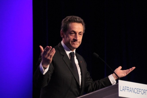 Francia: l'ex presidente Nicolas Sarkozy dovrà scontare una pena con braccialetto elettronico. Ricorso in Cassazione