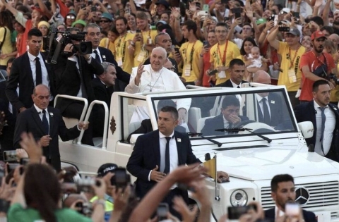 Ultimo giorno del viaggio di Papa Francesco in Portogallo con i giovani al Paseio marítmo