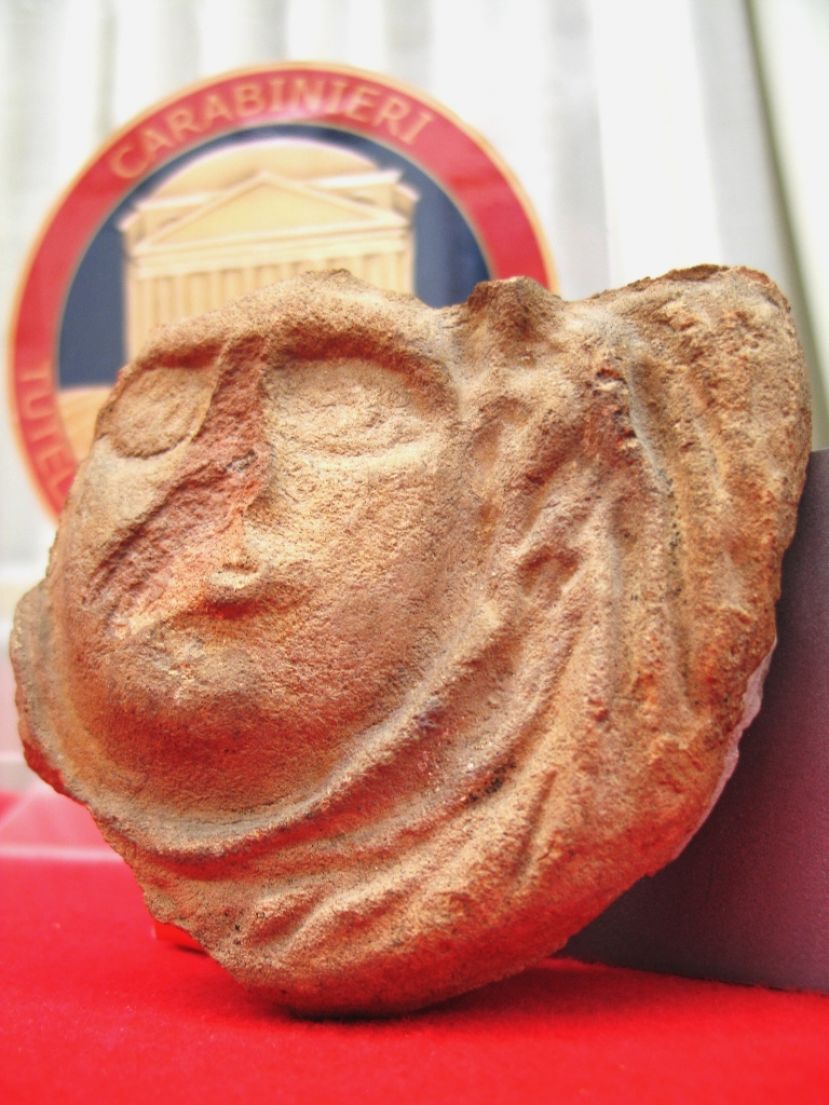 Pompei, recuperata dopo 50 anni una maschera: l&#039;annuncio alla BMTA di Paestum