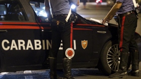 Droga: operazione dei Carabinieri a Roma nella base di spaccio di Tor Bella Monaca. Il giro d'affari dei "Tre fratelli"