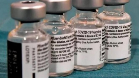 Vaccini Pfizer: domani la prima consegna di aprile riservata alle categorie fragili