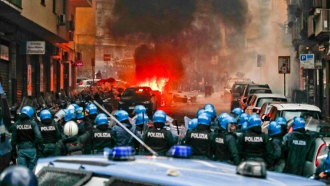 Napoli: domani riunione Comitato sicurezza pubblica dopo la devastazione dei tifosi tedeschi dell’Eintracht