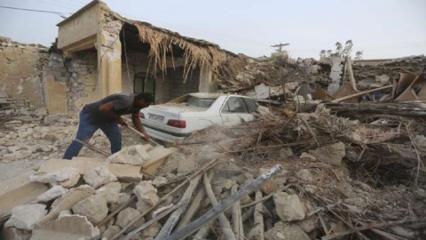 Terremoto Iran: 7 morti e 580 feriti nella zona dell’epicentro nell’Azerbaijan occidentale. È emergenza sanitaria