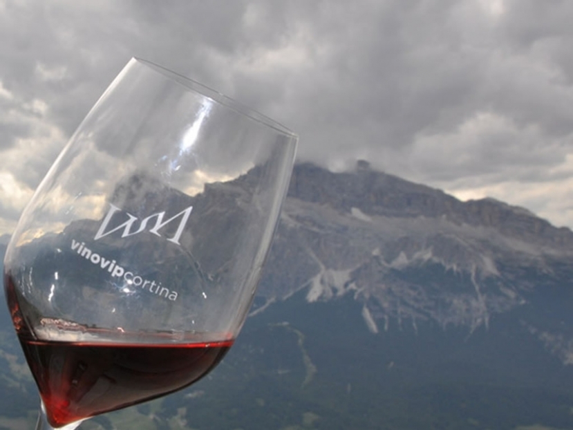 I grandi vini italiani salgono in vetta a Cortina per l&#039;edizione 2017 di VinoVip
