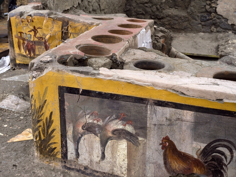 Scoperta eccezionale: riaffiora una delle tavole calde dell&#039;antica Pompei