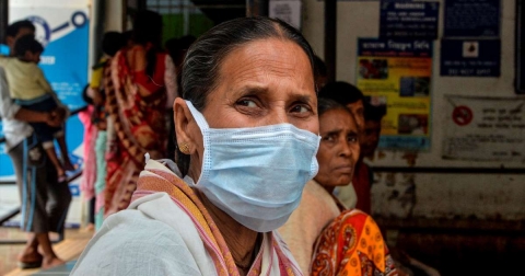 Coronavirus nel mondo: l'India balza al primo posto dei contagi dopo gli Usa con 4,65 mln di persone e oltre 77 mila decessi