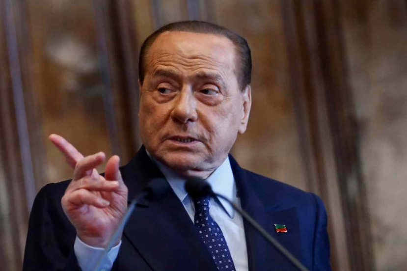 Berlusconi (Forza Italia): &quot;Pieno appoggio al tentativo di Draghi&quot;. Tajani &quot;Pronti a contribuire al programma&quot;