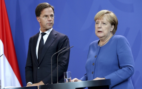 Berlino, dialogo tra il premier olandese Rutte e Angela Merkel sull'Europa da riformare