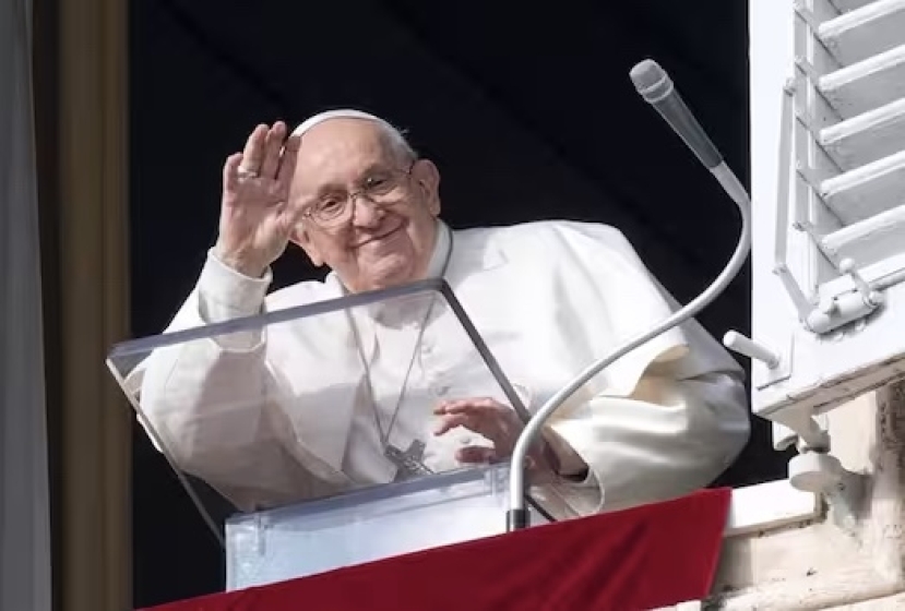 Angelus, Papa Francesco: “Fama e popolarità non danno la gloria che è fatta di perdono”. La preghiera per i paesi in guerra