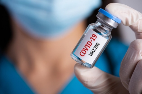 Vaccino: l'Europa parte il 27 dicembre. Boccia: "Evitiamo di parlare di patenti di immunità"