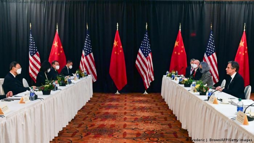 Relazioni Usa-Cina, una denuncia di Amnesty irrompe nel summit diplomatico dei due paesi in Alaska