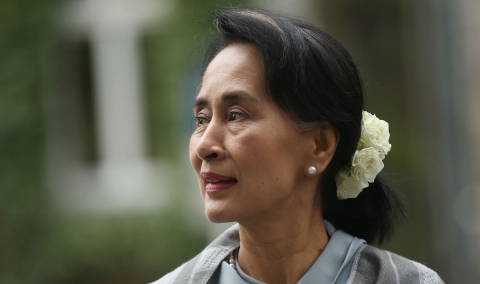 Myanmar: nuova accusa per Aung San Suu Ky. Avrebbe sottratto 480mila euro alla sua Fondazione