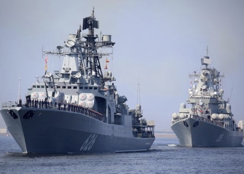 Mar Nero: 20 navi militari russe a caccia dei resti del drone USA abbattuto da un jet della Russian Air Force