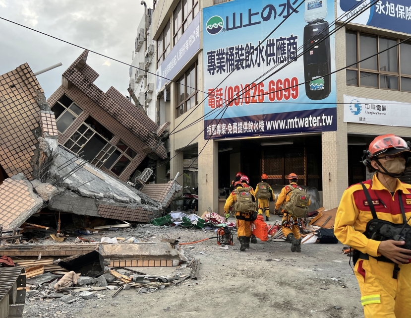 Taiwan colpita da un violento terremoto di magnitudo 7,4. In centinaia intrappolati sotto le macerie