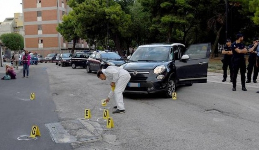 Napoli: un morto ed un ferito in un agguato a Ponticelli avvenuto nella notte. Le vittime note alle forze dell’ordine