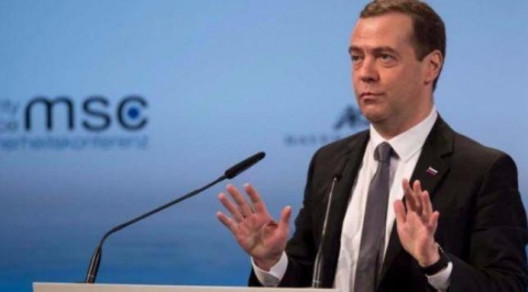 Russia: il vice presidente del Consiglio Medvedev accusa Navalny di essere una "canaglia politica"
