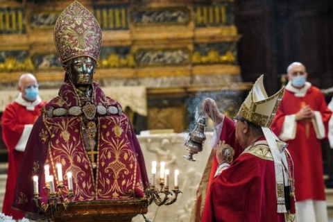A Napoli non si ripete il miracolo di San Gennaro con lo scioglimento del sangue