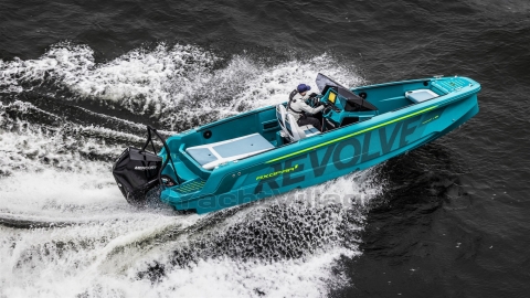 Barche: la finlandese Axopar 22 Spyder, lo scafo sicuro per "giochi" d'acqua che viaggia a 45 nodi