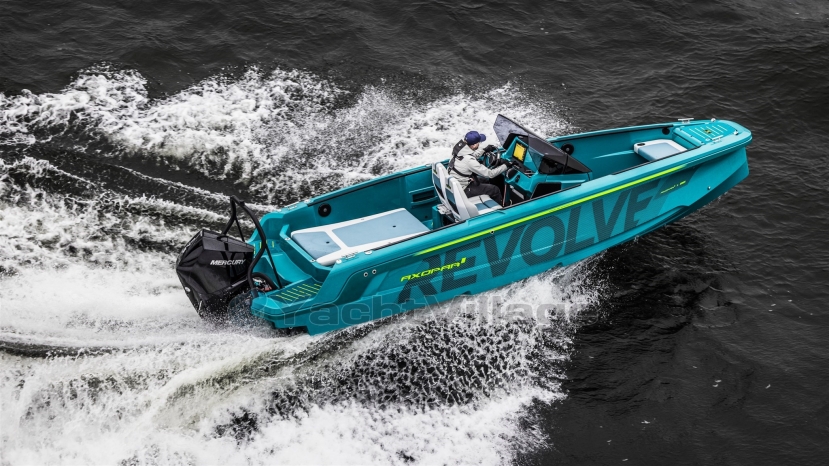 Barche: la finlandese Axopar 22 Spyder, lo scafo sicuro per &quot;giochi&quot; d&#039;acqua che viaggia a 45 nodi