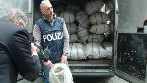 Catania, narcotraffico: colpito il clan di Riposto con 22 arresti. Ordinanze cautelari anche a Milano e Lecce