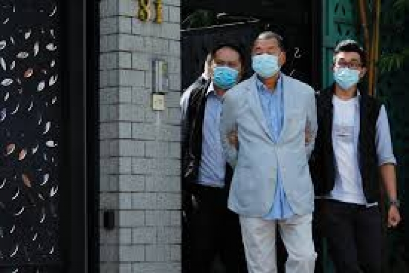 Hong Kong: arrestato l&#039;editore 71enne Jimmy Lay Chee-ying per violazione delle leggi sulla sicurezza internazionale introdotte da Pechino