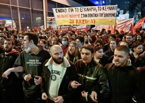 Grecia: continuano le proteste dei familiari e studenti per le 48 vittime dell’incidente ferroviario