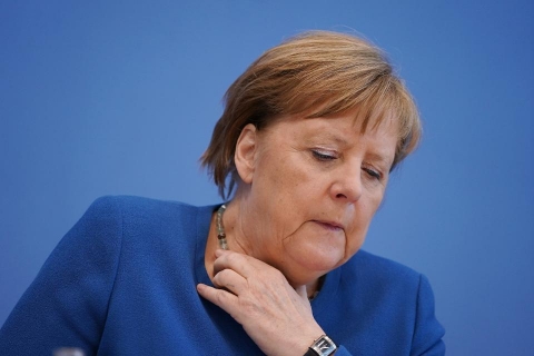 Mes: scontro a distanza tra Merkel e Conte. La Cancelliera invita ad utilizzare tutti i fondi della UE ma Conte replica: "Ci penso io e il Governo"