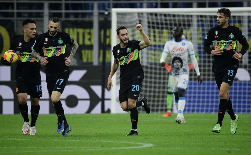 Inter-Napoli 3-2: partita emozionante e prima sconfitta dei partenopei in campionato
