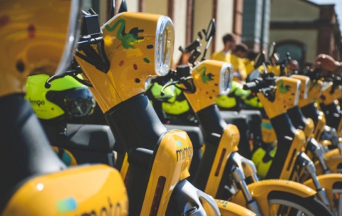 Il delivery di Just Eat diventa sostenibile con le consegne in e-scooter del partner MiMoto