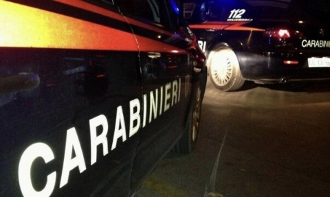 Frosinone: è caccia agli autori della sparatoria in cui è rimasto ucciso un albanese e tre feriti