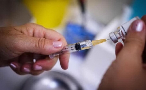 Vaccino anti-Covid: via libera dall'UE per un contratto con Pfizer per 300 mln di dosi