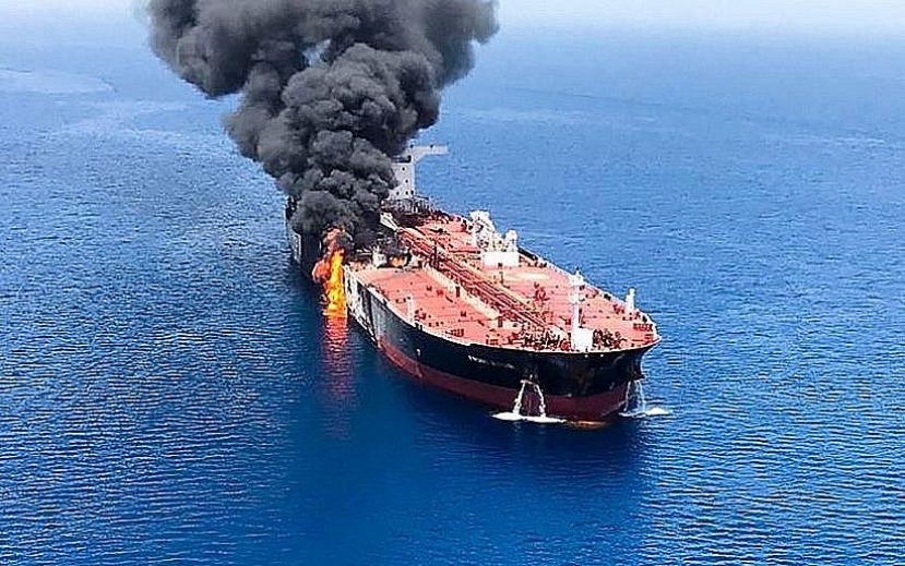 Siria: incendio a bordo di una petroliera iraniana. Morte tre persone. Forse l’attacco di un drone