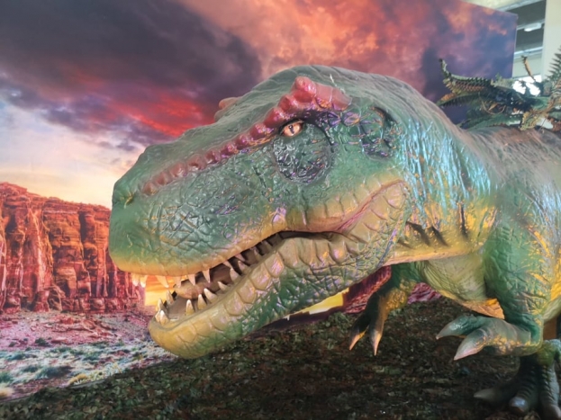 Alla Fiera del Levante di Bari i giganti preistorici del “Living Dinosaurs” fino al 16 gennaio