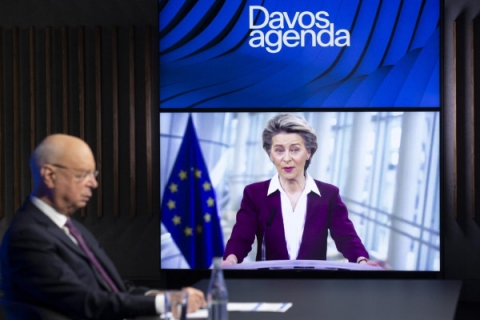 Davos, von der Leyen: "Ecco il piano Ue per il Chips Act che ci renderà indipendenti"