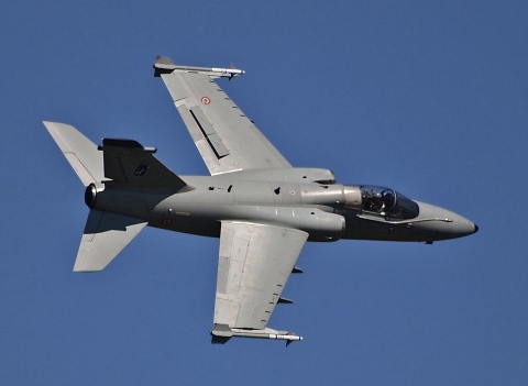 Aeronautica Militare: oggi a Treviso la cerimonia per il “pensionamento” del caccia AMX