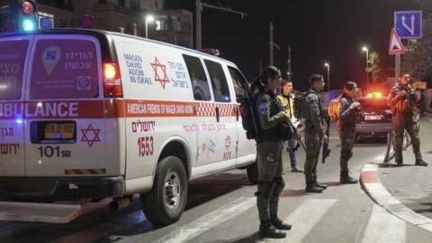 Strage Gerusalemme: “Morte ai terroristi” gridano stamane nel quartiere Nevè Yaakov al passaggio di Netanyhau