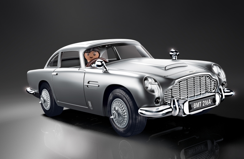Collezionismo: la Playmobil riproduce il modellino dell&#039;iconica Aston Martin DB5 di 007