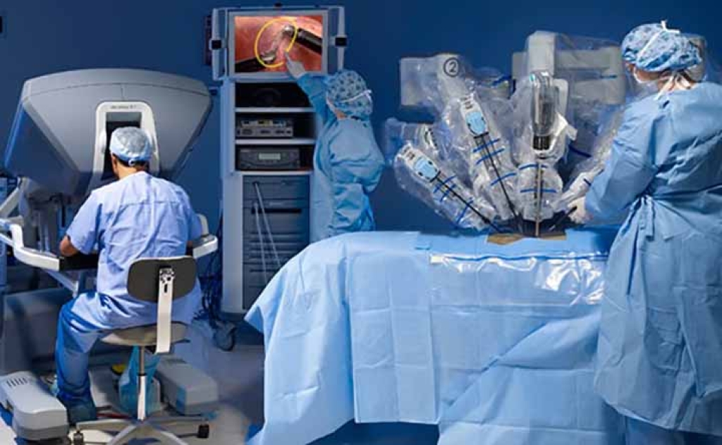 Chirurgia robotica: al Sant’Orsola di Bologna doppia asportazione di tumore a colon e rene con Hugo