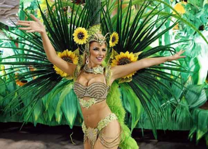 Brasile: rinviato a data da destinarsi il Carnevale di Rio per la pandemia da coronavirus