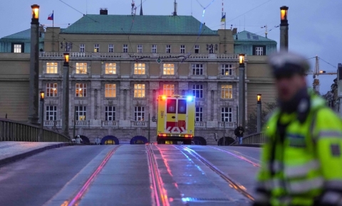 Praga: 10 vittime e 30 feriti nell'attentato alla Facoltà di Filosofia in piazza Jan Palach