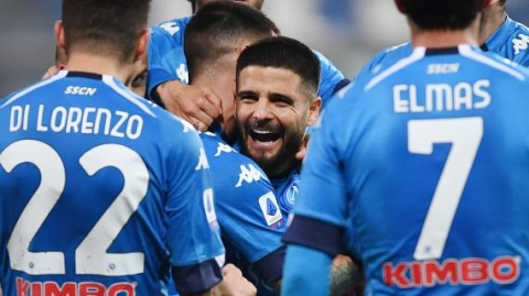 Posticipo Serie A: il Napoli vince la sfida delle “zone rosse” battendo il Bologna 3-1. Doppietta di Insigne