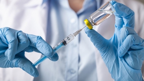 Piano Vaccinale: il Ministero della Salute prevede 6 categorie. AstraZeneca solo a cittadini tra 18 e 54 anni