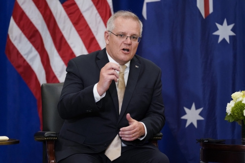 Clima, il premier australiano Morrison si defila da Cop26: non si è impegnato a ridurre le emissioni di gas serra