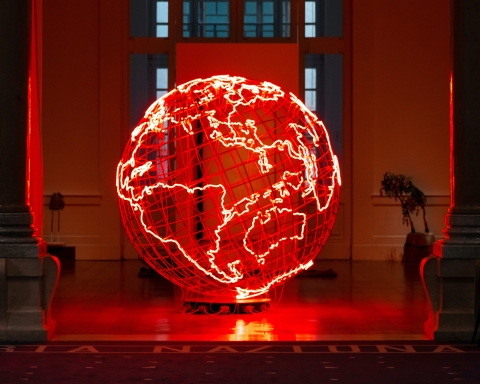 La mostra Hot Spot allo GNAM di Roma tra arte e la bellezza imprigionata della Terra dei Fuochi