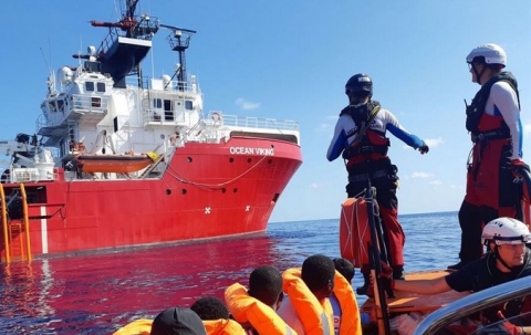 Agrigento: la Guardia Costiera mette le "ganasce" alla Ocean Viking. Violate le norme di sicurezza