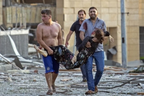 Beirut: in 300 mila senza casa ed il giallo del carico "esplosivo" dell'armatore moldavo