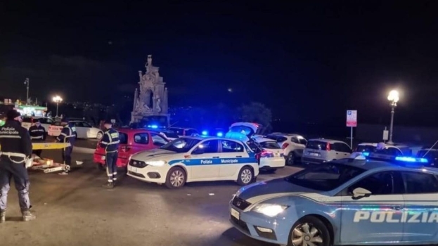 Napoli: è morto nella notte il ragazzo 19enne sparato nella zona degli chalet di Mergellina. Era incensurato