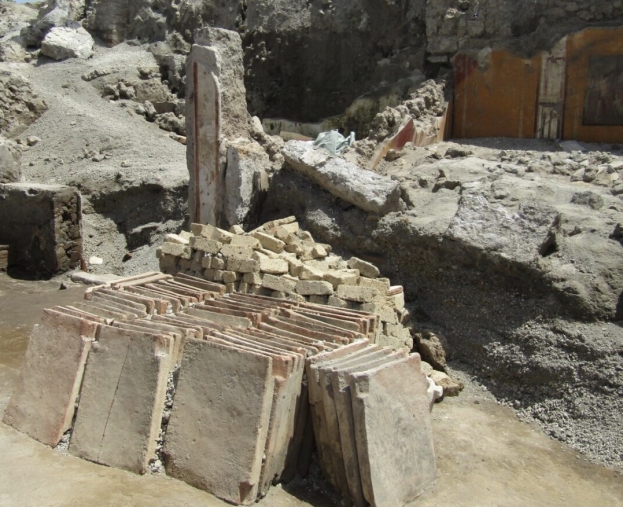 Pompei: nuovi reperti dagli scavi archeologici. Li ospiterà l’ex spolettificio di Torre Annunziata
