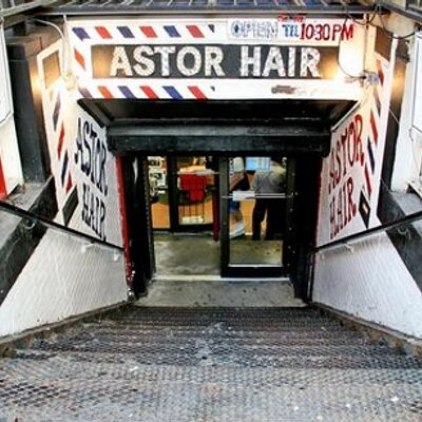 A New York la crisi sanitaria fa chiudere l&#039;iconico Astor Place Hairstylist dopo 75 anni